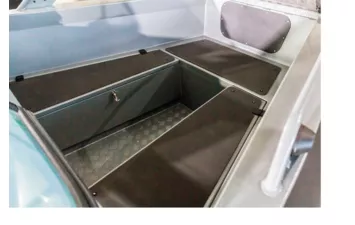 Лодка VOLZHANKA YAVA L BowRider