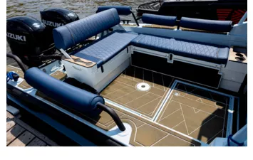 Лодка VOYAGER 850 Cabin Twin