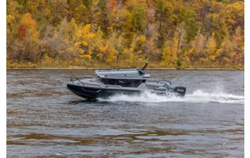 Лодка VOYAGER 850 Cabin
