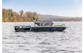 Лодка VOYAGER 850 Cabin