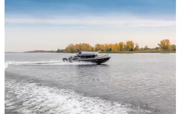 Лодка VOYAGER 850 Cabin