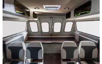 Лодка VOYAGER LONGCABIN