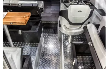 Лодка VOYAGER 800 Cabin