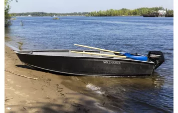 Лодка VOLZHANKA 42
