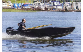 Лодка VOLZHANKA 42