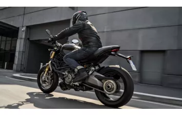 Мотоцикл Ducati Monster 1200 S