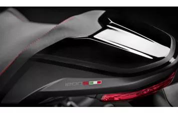Мотоцикл Ducati Monster 1200 S
