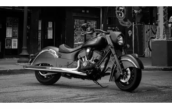 Мотоцикл Indian Darkhorse Thunder Black Smoke ( )