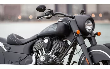 Мотоцикл Indian Darkhorse Thunder Black Smoke ( )