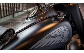 Мотоцикл Indian Darkhorse Thunder Black Smoke ( )