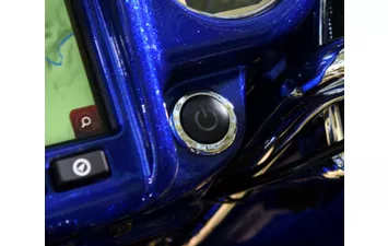 Мотоцикл Indian Roadmaster Elite Cobalt Candy over Black Crystal w/23k Gold ( )