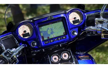 Мотоцикл Indian Roadmaster Elite Cobalt Candy over Black Crystal w/23k Gold ( )