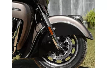 Мотоцикл Indian Roadmaster Thunder Black ( )