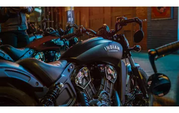 Мотоцикл Indian Scout Bobber Indian Red ( )