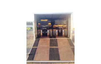 Покрытие пластиковое нескользящее для прицепа Bowdriks Indastries Ltd