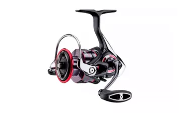 Катушка безынерционная Daiwa 20 Fuego LT 2500