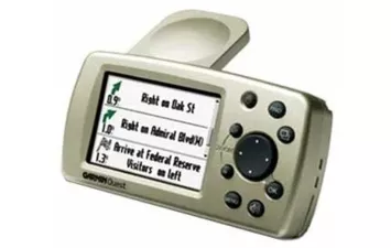 GPS навигатор GARMIN Quest