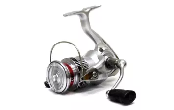 Катушка безынерционная Daiwa Crossfire 20 LT 1000