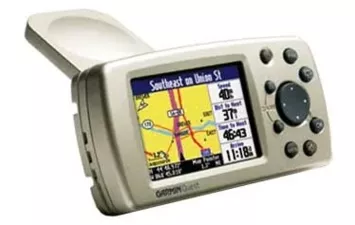 GPS навигатор GARMIN Quest