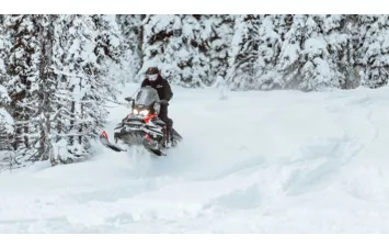 Снегоход SKI DOO Skandic SWT 900 ACE 650W DELE 2022