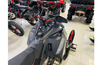 Снегоход Ski-Doo SUMMIT 154 800 E-TEC  б/у
