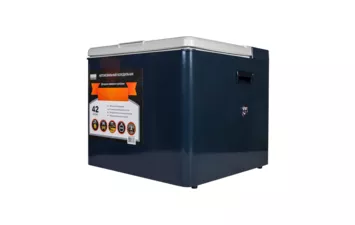 Автохолодильник Camping World DeLuxe 42L .