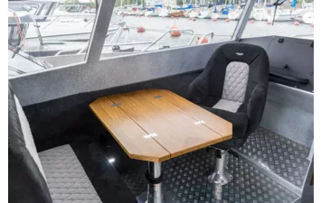 Лодка VOYAGER 960 Cabin